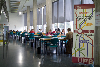 Biblioteca Universitària de Sabadell UAB - planta principal
