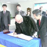 Director of the UAB Research Park and Minister Huguet visit South Korea