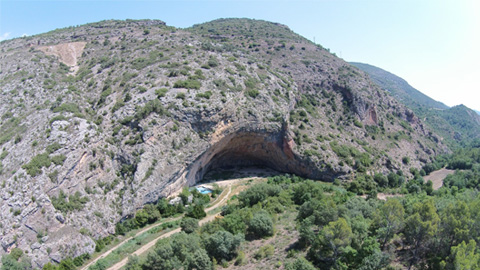 La Cova Gran de Santa Linya