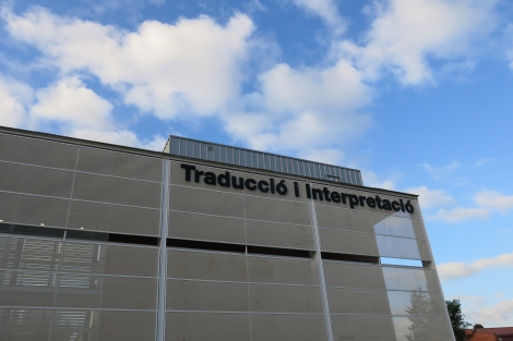 Façana de la Facultat de Traducció i d'Interpretació