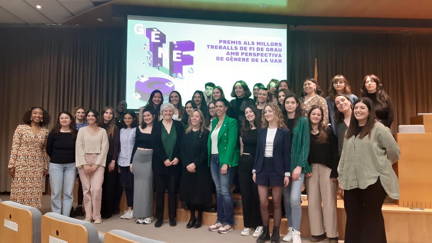 Andrea Serrano Galvin, estudiant del grau en Biologia, reconeguda pel seu treball titulat 