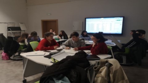 Alumnat de la Facultat a l'Aula e-35 