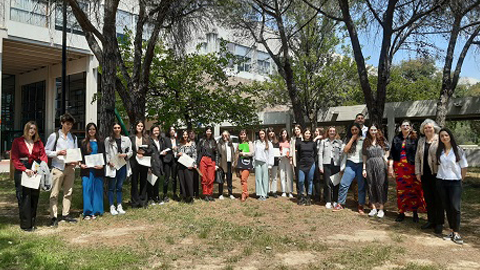 Foto de grup del lliurament de premis als millors TFG amb Perspectiva de Gènere