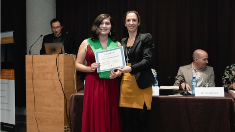 Laura Planas recull el premi de Roche com a millor dona enginyera de l'Escola