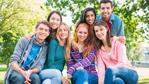 Grup d'estudiants internacionals al campus 