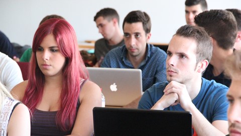 Estudiants a l'aula