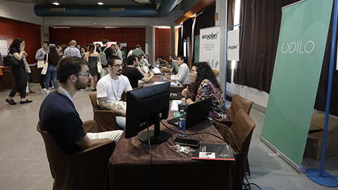 Sala donde se celebraban las entrevistas entre estudiantes y empresas de la Archivística