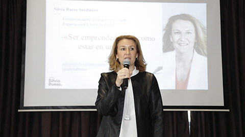 Silvia Bueso