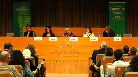 Foto de la taula rodona de l'acte de celebració de les 20 edicions del Campus Ítaca