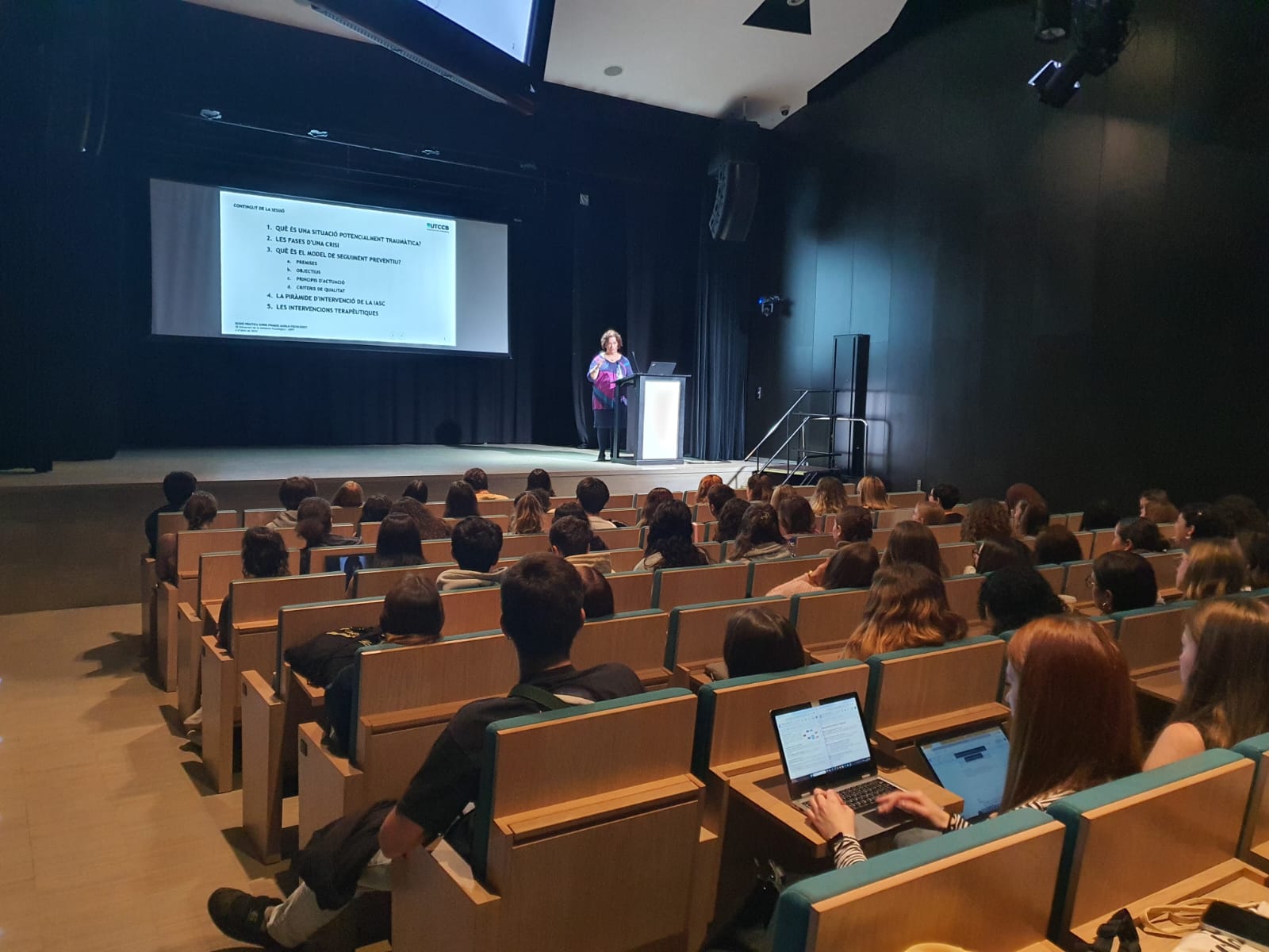 Ponencia de la Dra. Ingeborg a la XXX Semana de la Psicología