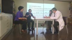 Personal de la FSIE UAB en una sessió de teràpia