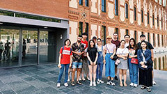 Estudiants estrangers durant una visita cultural a Barcelona
