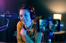 Youtuber ECIU
