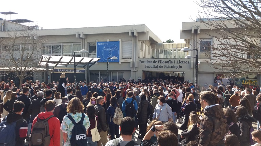 Minut de silenci per la pau