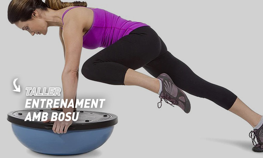 dona practicant amb un bosu