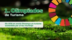 Sobre un camp de gespa es veu la icona dels Objectius de Desenvolupament Sostenible
