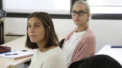 Estudiants de Turisme i Direcció Hotelera a l'aula
