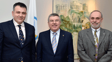 Emilio Fernández, Thomas Bach y Ferran Sancho