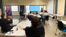 Formació específica per a tutoritzar Treballs de Fi de Grau amb metodologia d'Aprenentatge Servei a
