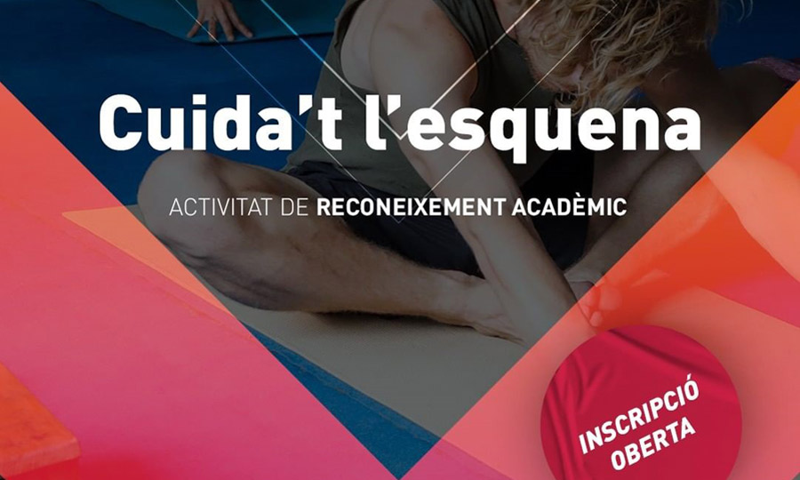 Noi fent classe de l'activitat Cuida't l'esquena