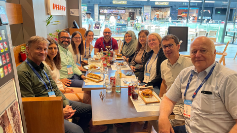 Dinar entre docents i estudiants del Màster de Medicina