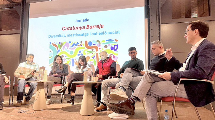 Taula rodona amb tots els participants.