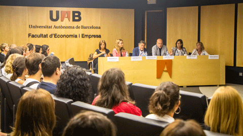 Los nuevos administrativos de la UAB toman posesión de sus plazas