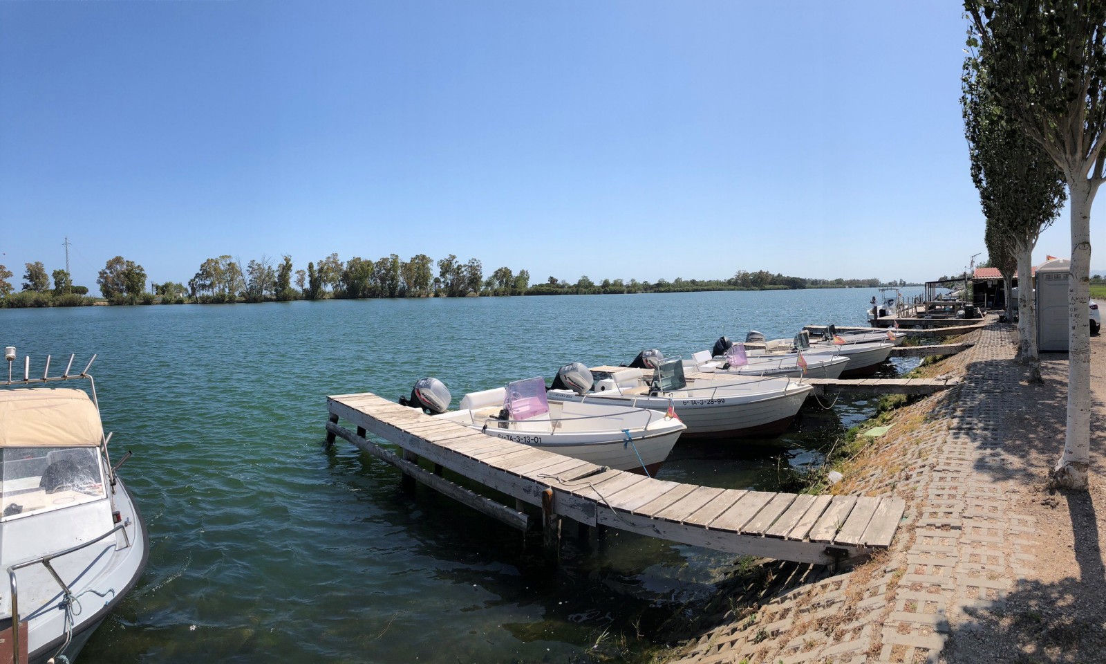 El riu Ebre aboca anualment 2.200 milions de microplastics al Mar Mediterrani