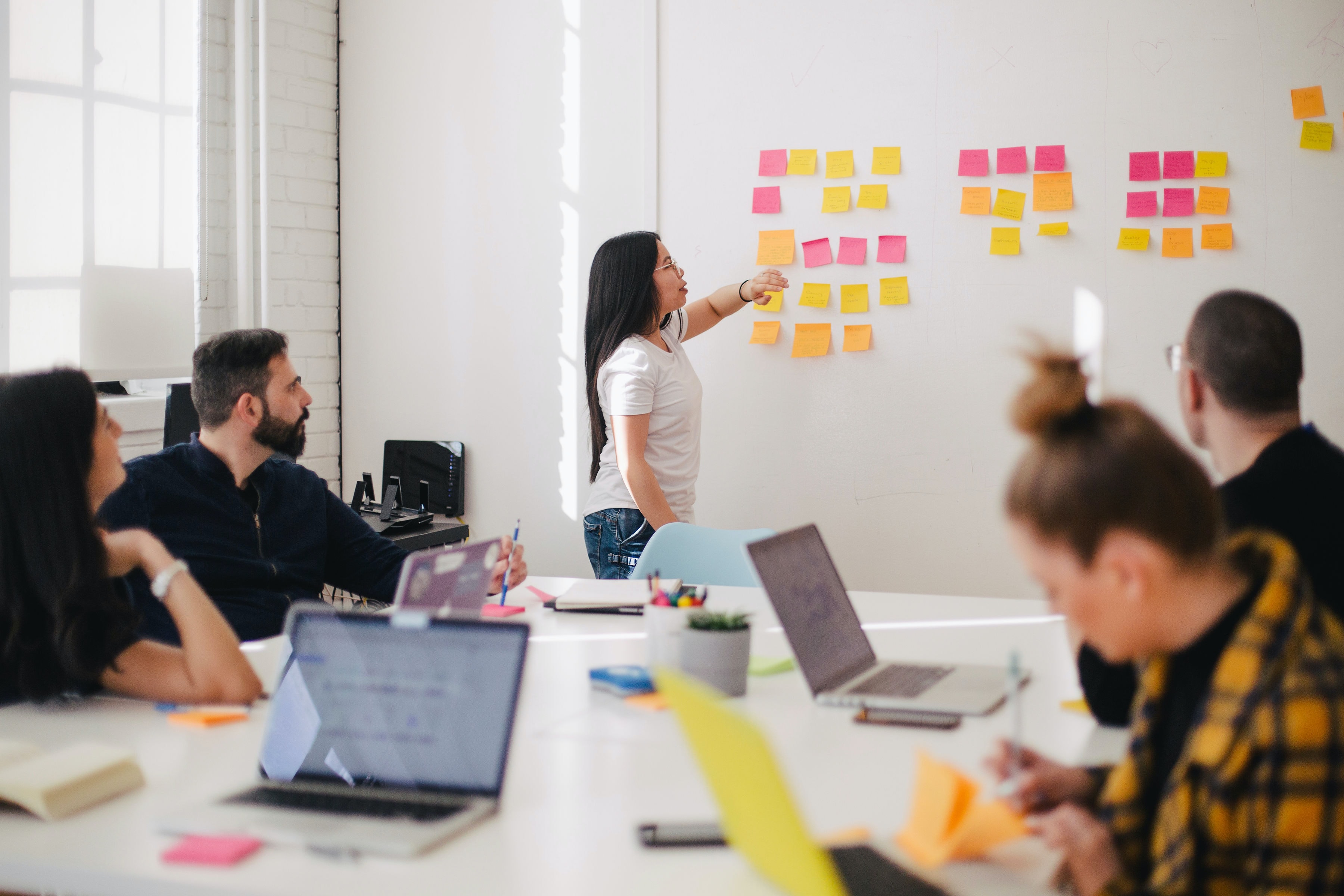 Xerrada d'orientació professional sobre la gestió de projectes de traducció