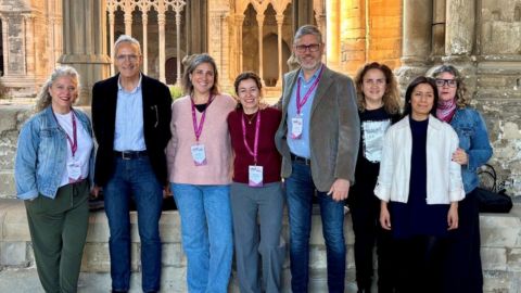 Representants d'UAB Campus posen en grup al congrés OCUE a Lleida