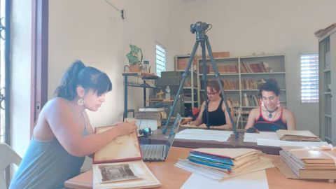 Ariadna Morente a Cuba en un projecte de digitalització