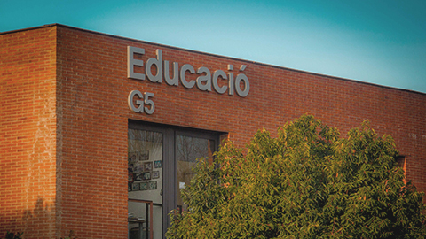 Fotografia edifici Facultat Ciències de l'Educació de la UAB