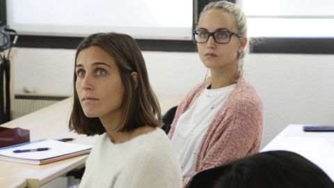 Estudiants de Turisme i Direcció Hotelera a l'aula