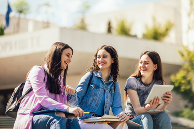 Cursos d'estiu per a estudiants de secundària 