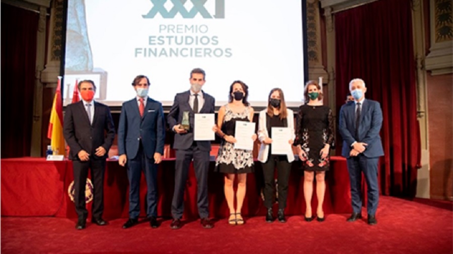 Juan Ramón Pérez Tena, premi Estudis Financers 2021
