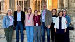Representants d'UAB Campus posen en grup al congrés OCUE a Lleida