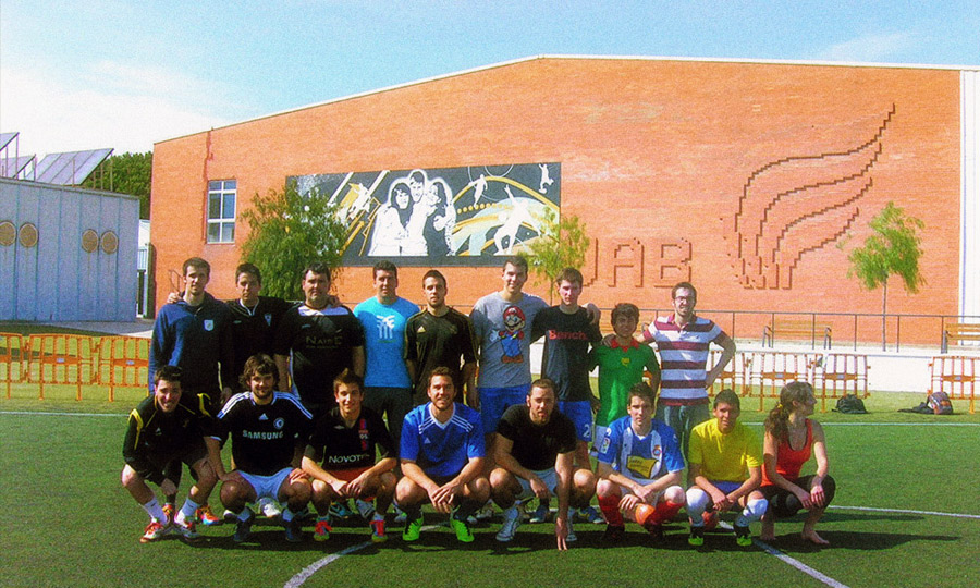 equips de futbol de competicions intracampus a la UAB