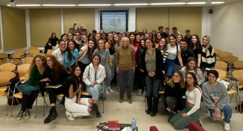 El comunicòleg Joan Costa amb els estudiants de 2n de Comunicació de les Organitzacions