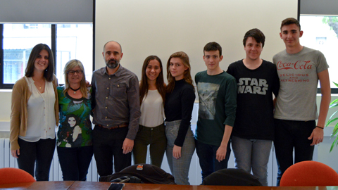 L'equip que representa la UAB a la Lliga de Debat rep suport de la Facultat de Veterinària