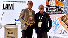 Jordi Serra Serra rebent l'Emmett Leahy Award Winer 2026