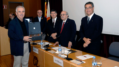 Antoni Méndez, decano de la Facultad de Ciencias, recibe el premio Vicens Vives