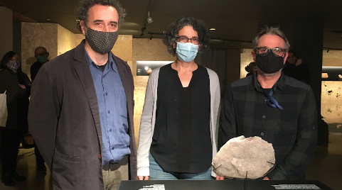 Descoberts gravats paleolítics al jaciment Coves del Fem