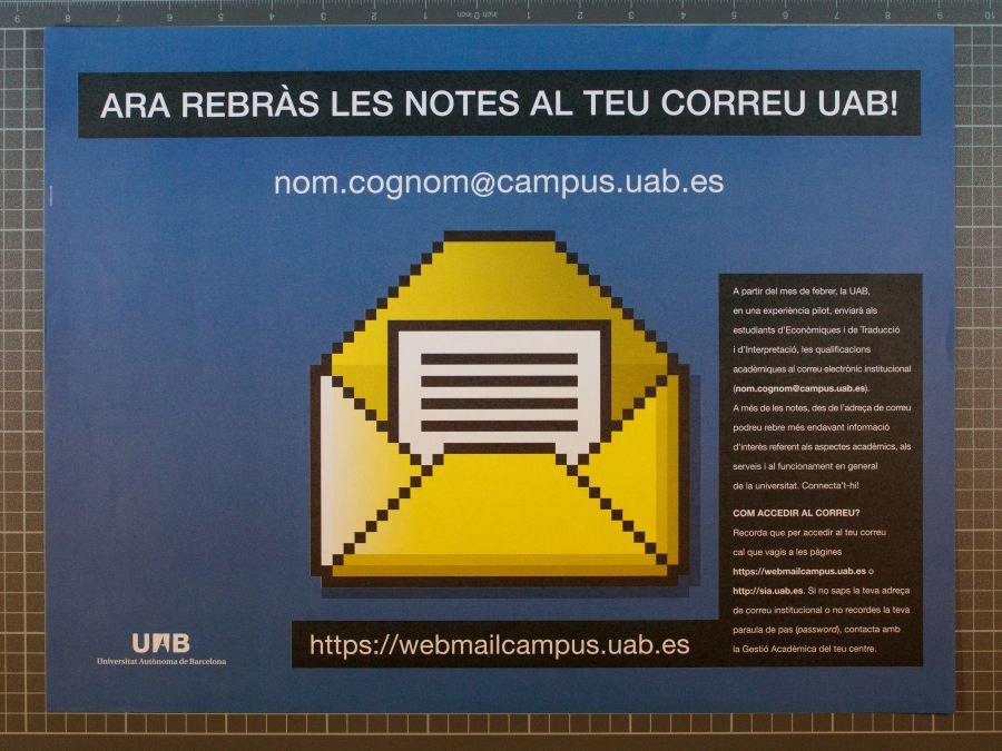 Amplia la imatge Cartell blau Vols rebre les notes al teu correu uab?