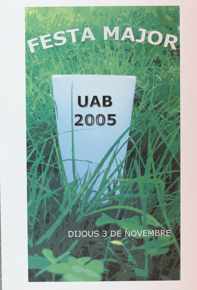 Amplia la imatge Concurs de Cartells Festa Major UAB 2004