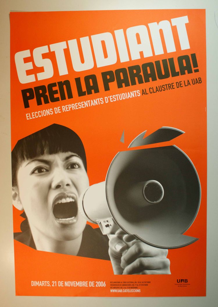 Amplia la imatge Estudiant pren la paraula, eleccions al Claustre
