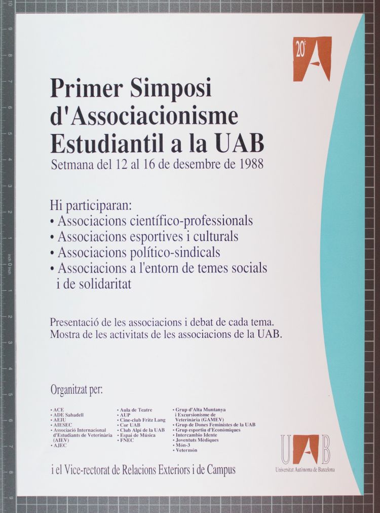 Amplia la imatge Primer simposi d'associacionisme estudiantil a la UAB