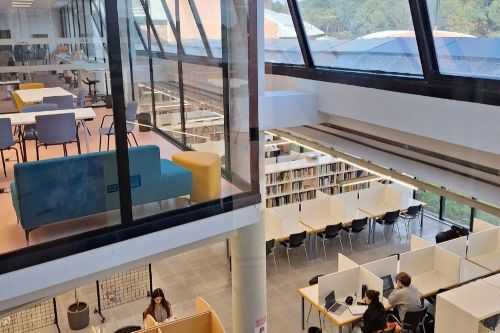 Imagen de la biblioteca de veterinaria