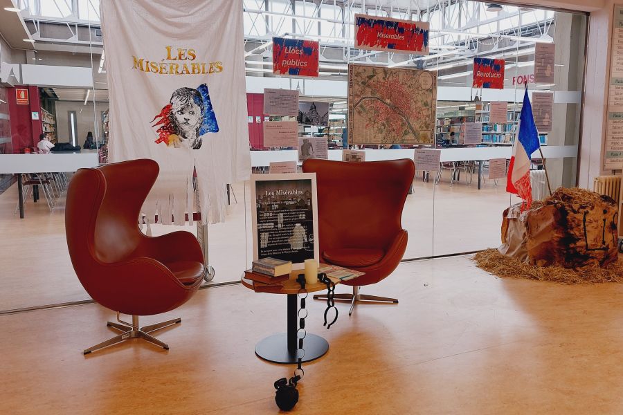 Imatge de l'exposició Viatja amb Els Miserables