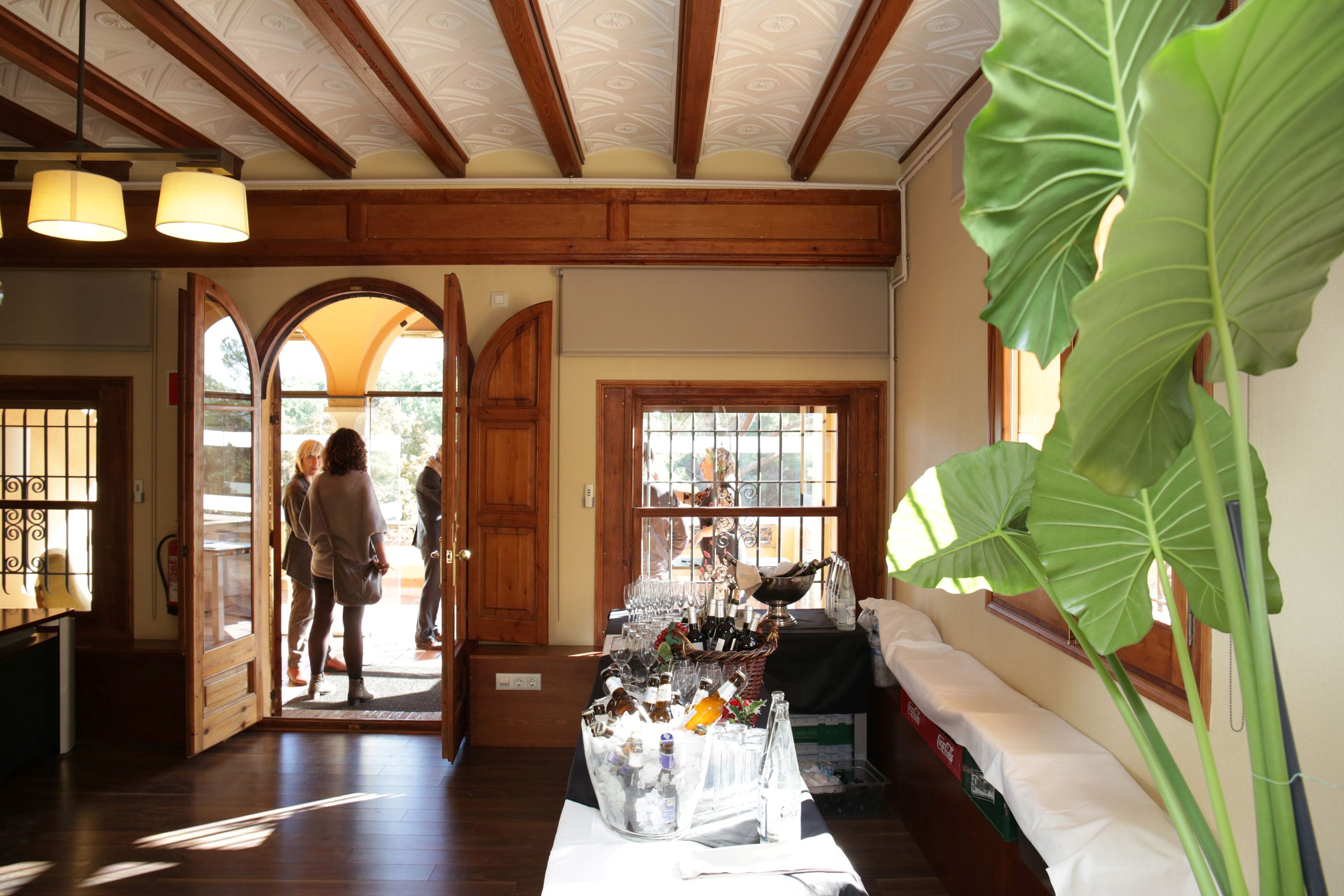 Espai interior amb vistes a la terrassa