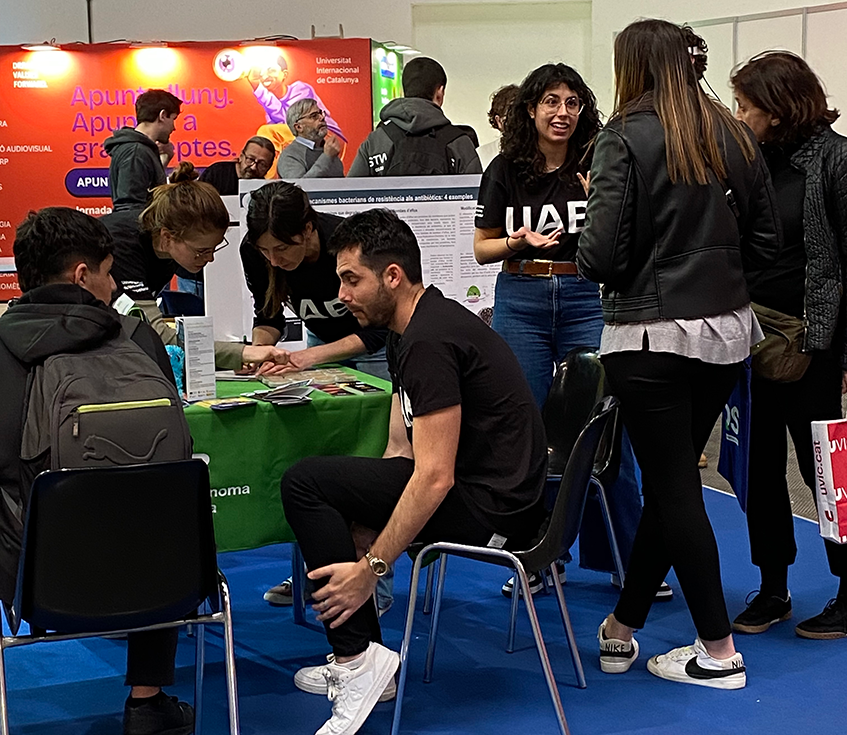 taller sobre resistència dels antibiòtics a l'Espaiciència 2024